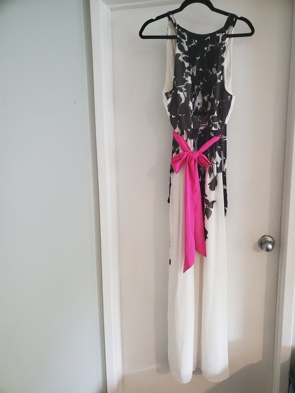 NWT Eliza J Floral Maxi Dress Size 14 Black White Pink Sash